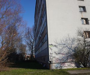 Wieżowiec przy Młodej 4 w Kielcach