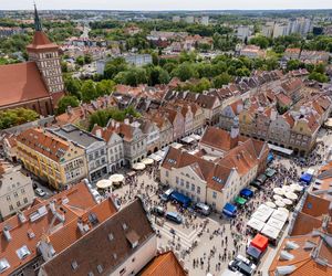   Tłumy na Starym Mieście w Olsztynie. Tak mieszkańcy świętowali Dzień Dziecka