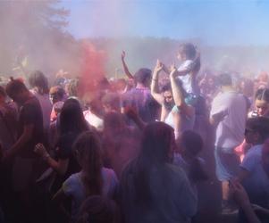 Holi Festival, czyli Święto Kolorów w bydgoskim Myślęcinku [ZDJĘCIA]