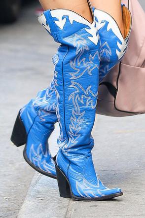 Lady Gaga w kowbojkach