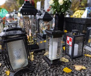 Tak wygląda grób Macieja Krakowiana przez 1 listopada