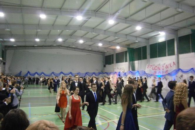 Studniówka w liceum Poniatowskiego