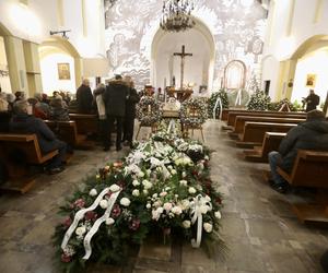 Tłumy żegnają zmarłą wicedyrektorkę Muzeum Warszawy Annę Sienkiewicz-Rogowską