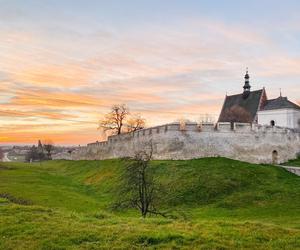 Szydłów polskie Carcassonne”