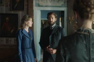 Matylda, odcinek 4. Helena (Małgorzata Buczkowska), Matylda (Maria Kowalska), Boden (Kamil Szeptycki)