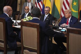 Żenująca wpadka Trumpa. Cały świat się śmieje. Gdzie pan się nauczył tak ładnie mówić?