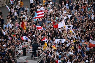 Świat gratuluje nowemu papieżowi – Leonowi XIV 