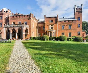 Ten pałac w woj. warmińsko-mazurskim wygląda jak z bajki. Powstał w XIX wieku