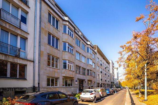 Kamienica na ul. Konopnickiej 5 w Warszawie