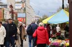 Tak mieszkańcy odwiedzają groby zmarłych. Tłumy na najstarszym cmentarzu w Lublinie