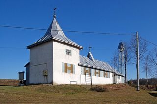 Święcany - wieś, którą posiadali rycerze. Na prawie niemieckim założył ją król Kazimierz Wielki 
