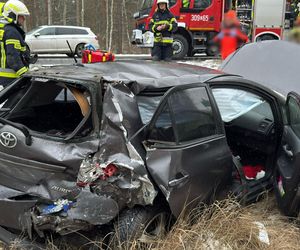 Wypadek na DK 10 w Solcu Kujawskim! Jedno z aut wylądowało w rowie [ZDJĘCIA]