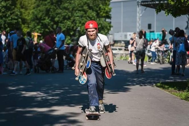 Rdzawy Jaco przejedzie z gór do morza. Lubelski skater wyruszy w trasę przeciw depresji