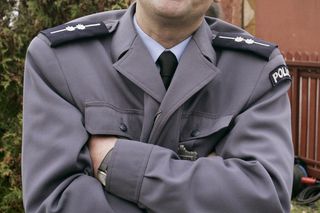 Widzowie pokochali go za rolę posterunkowego Staśka w Ranczu. Dziś żyje z dala od blasku fleszy
