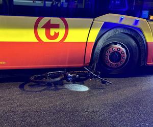 Autobus miejski huknął w 9-latka na rowerze. Chłopiec trafił do szpitala