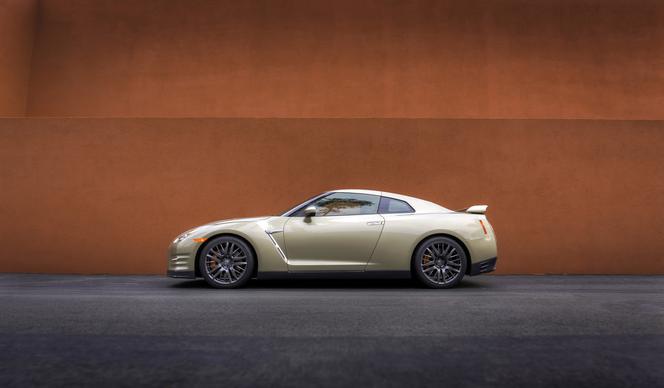 Nissan GT-R 45th Anniversary Gold Edition