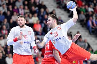 To kiepska wiadomość dla polskich kibiców: gwiazdy reprezentacji na lekarskiej kozetce. A mistrzowska impreza tuż tuż