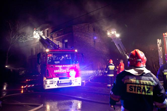 Pożar w Rudzie Śląskiej w sylwestra. Cztery osoby nie żyją