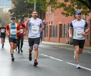 22. Poznań Maraton za nami. Tysiące biegaczy na ulicach Poznania 