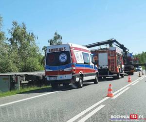 Śmiertelny wypadek pod Bochnią. Nie żyje kierowca ciężarówki