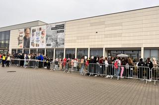 Targi Książki w Krakowie 2023. Zaskakująca frekwencja. Tłumy dopisały!