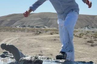 Maja Rutkowski zażywa błotnego SPA