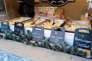 Jarmark bożonarodzeniowy w Krakowie. Świąteczne przysmaki kosztują majątek