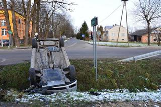 Wypadek w Bziance: Wymuszenie pierwszeństwa i dachowanie