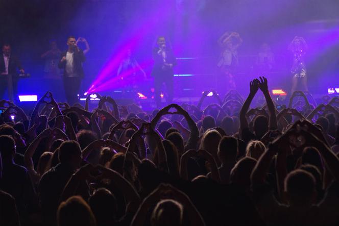 Gwiazdy Disco na rzecz medycyny ratunkowej