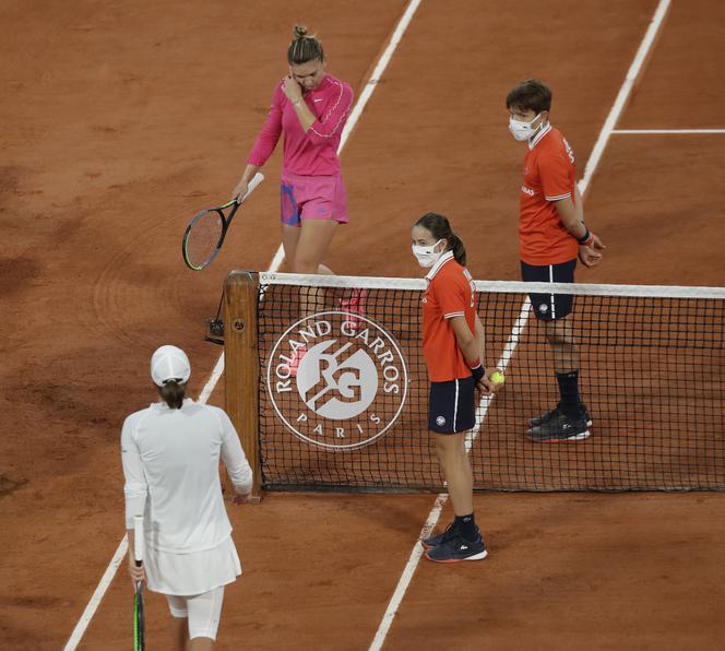 Iga Świątek wygrała z Simoną Halep, French Open