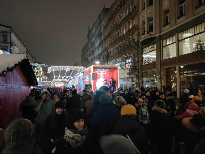 Coraz bliżej święta! Ciężarówka Coca Coli odwiedziła Łódź