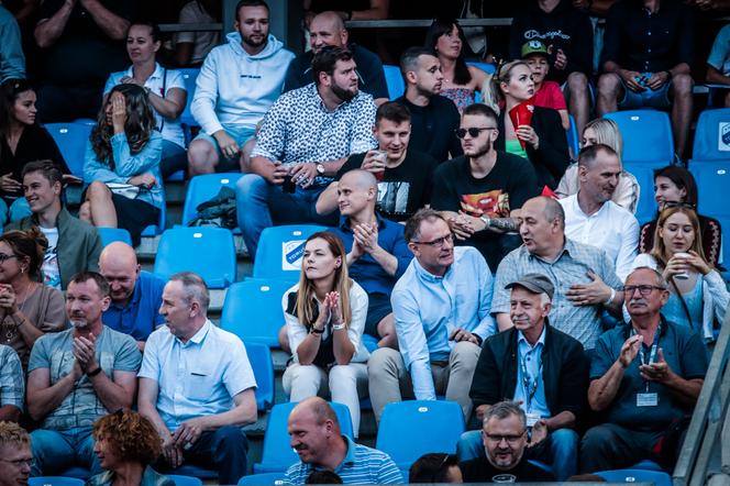 Apator Toruń - Stal Gorzów, zdjęcia kibiców z Motoareny. Emocje podczas 12. kolejki PGE Ekstraligi