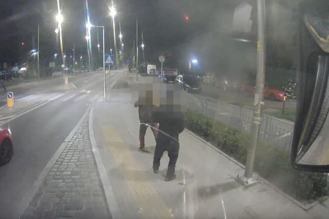 Wrocław. Kierowca autobusu wyciągnięty siłą z pojazdu. 25-letni Ukrainiec próbował go pobić