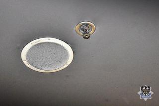 Zamknęli się w toalecie i zrobili coś niewiarygodnego