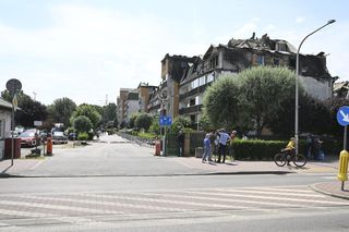 Mieszkańcy Ząbek wracają do swoich mieszkań po najpotrzebniejsze rzeczy