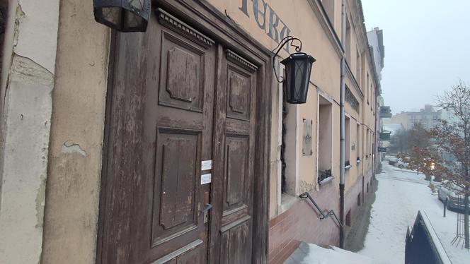 Budynek dawnej biblioteki na ulicy Chrobrego w Lesznie