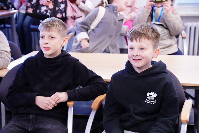 Siatkarze KPS-u z medalami na szyi, dziękowali kibicom za udany sezon
