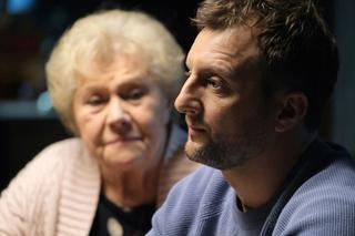 M jak miłość odc. 1719. Bartek (Arkadiusz Smoleński), Barbara (Teresa Lipowska)