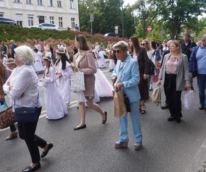 Boże Ciało 2025. Tysiące osób uczestniczyło w olsztyńskich procesjach
