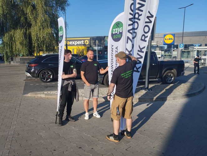 Protest górników w Jastrzębiu-Zdroju. Blokują kluczowe rondo i główne drogi