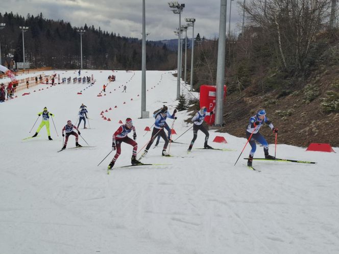 Narciarze SKI Tumlin na zawodach na Kubalonce