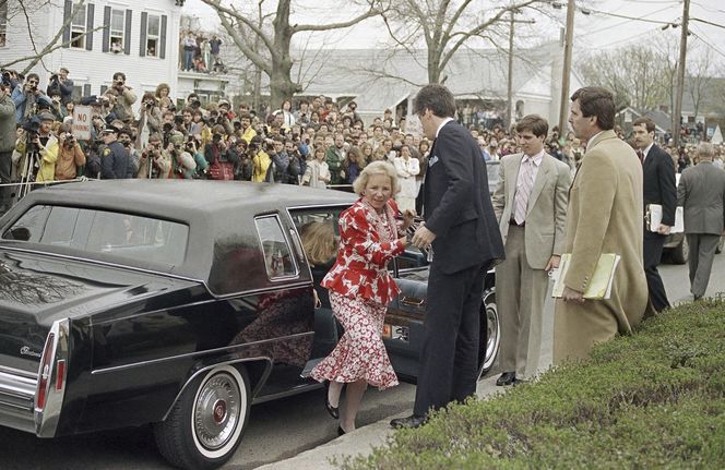 Nie żyje żona Kennedy'ego. Strzelali do jej męża na jej oczach