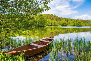 Najpiękniejsze polskie jeziora. Tam trzeba jechać na urlop [ZDJĘCIA].