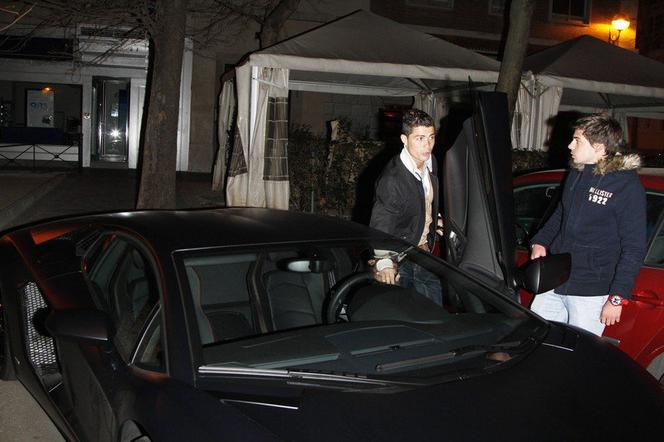 Cristiano Ronaldo w Lamborghini Aventador