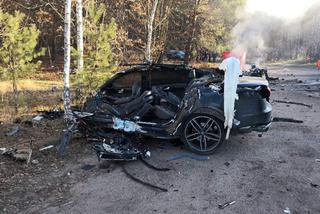 Chciał ukraść auto, społonął pod cysterną