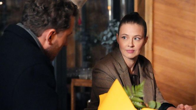 Barwy szczęścia odc. 3176. Szczepan Krajewski (Robert Gulaczyk), Gabrysia Niedzielska (Marta Juras)