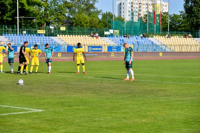 FAF Elana Toruń - Tłuchovia Tłuchowo 4:0, "Żółto-Niebiescy" wciąż na fali