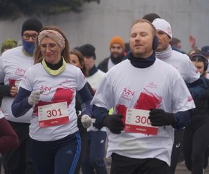 Bydgoski Bieg Niepodległości 2024 przyciągnął tłumy. Najstarszy uczestnik miał 87 lat! [ZDJĘCIA]