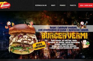 Pierwszy w Polsce burger z robakami! Cena zwala z nóg