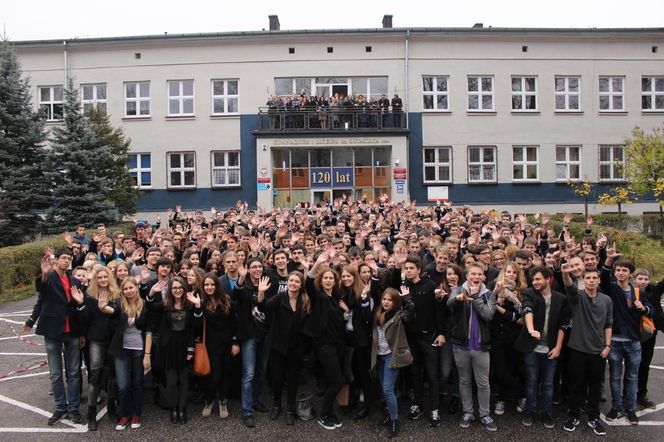 3. IV Liceum im. Stanisława Staszica Sosnowiec - 60.527 pkt